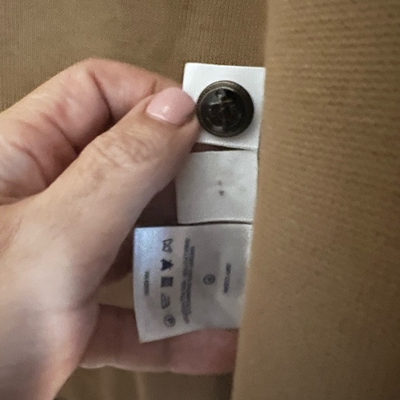 Lands End Tan with Navy Trim School Boy Blazer size 6P almost new used once - Picture 4 of 5